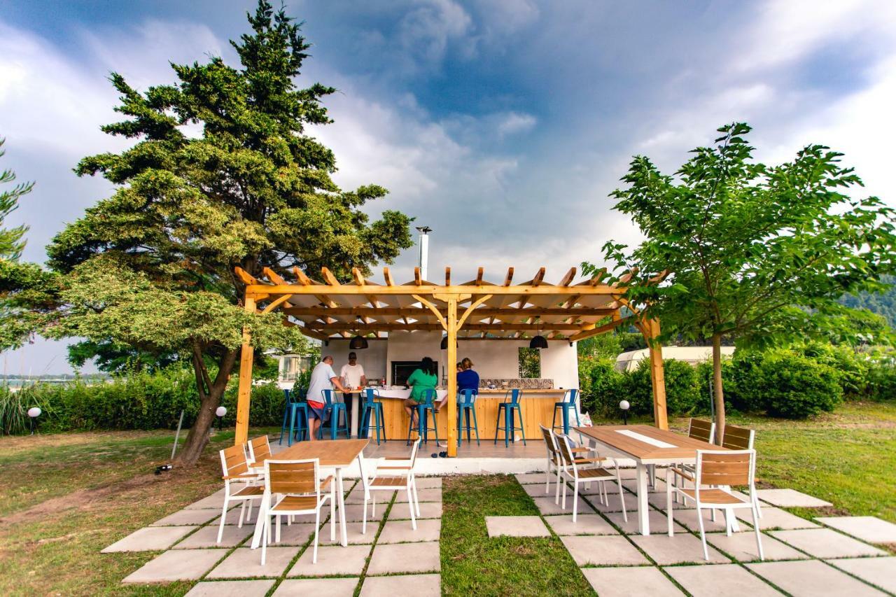 Kokkinos Aparthotel Vourvourou Exterior photo